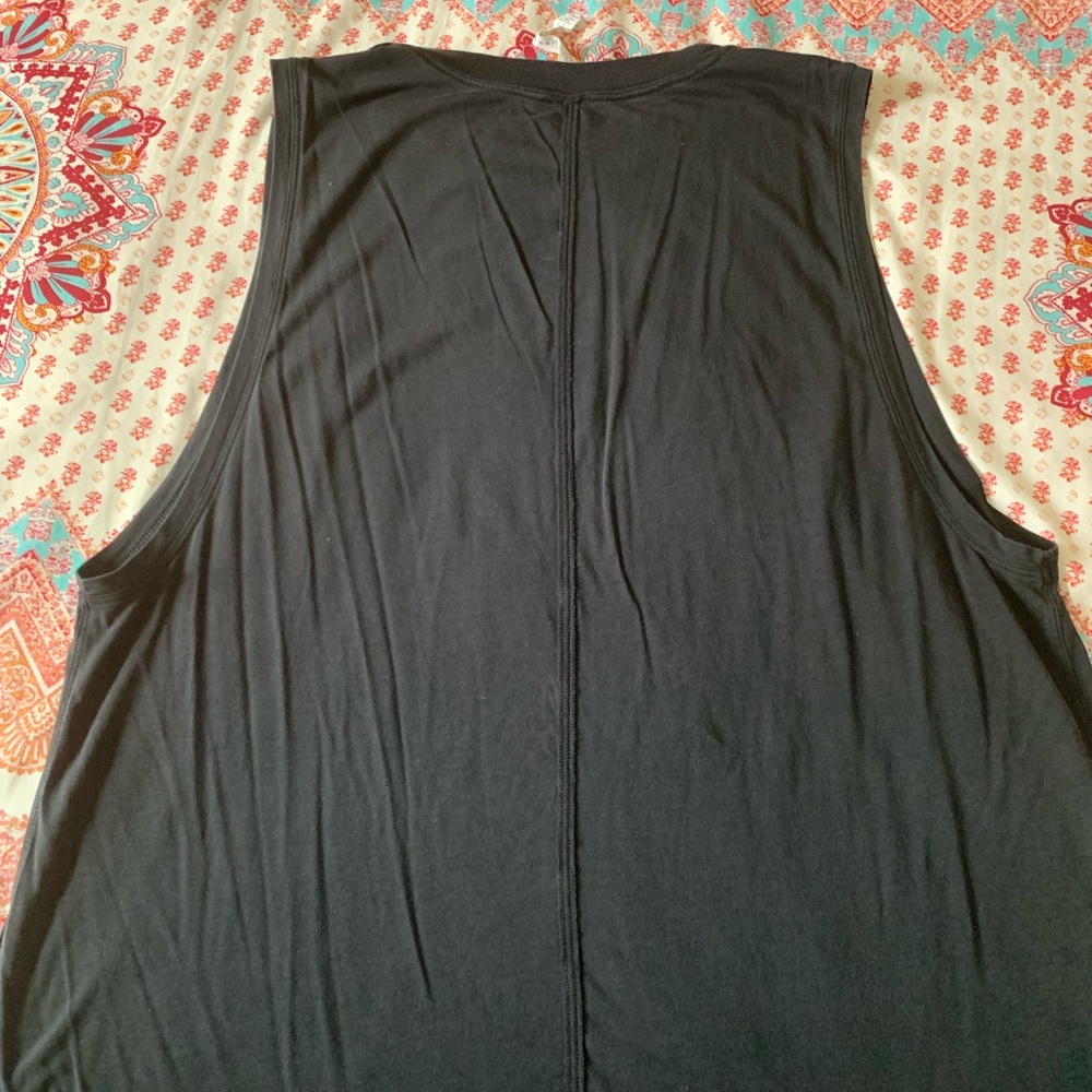 Lululemon Muscle Tank Top - Picture 4 of 5